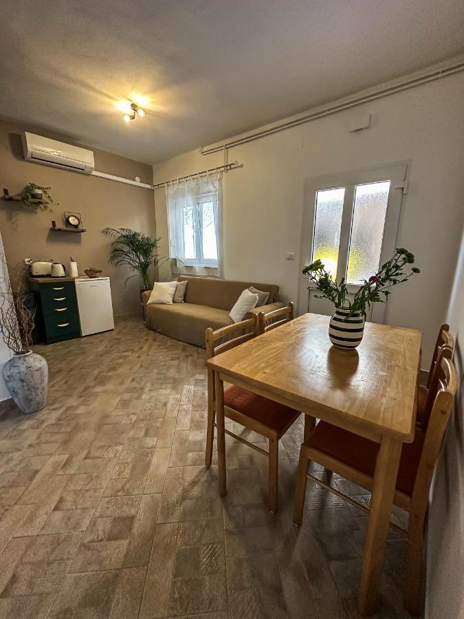 אומאג Apartments Dent מראה חיצוני תמונה