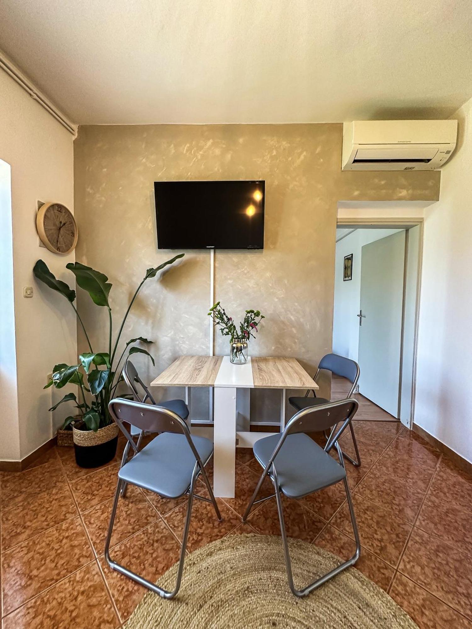 אומאג Apartments Dent מראה חיצוני תמונה